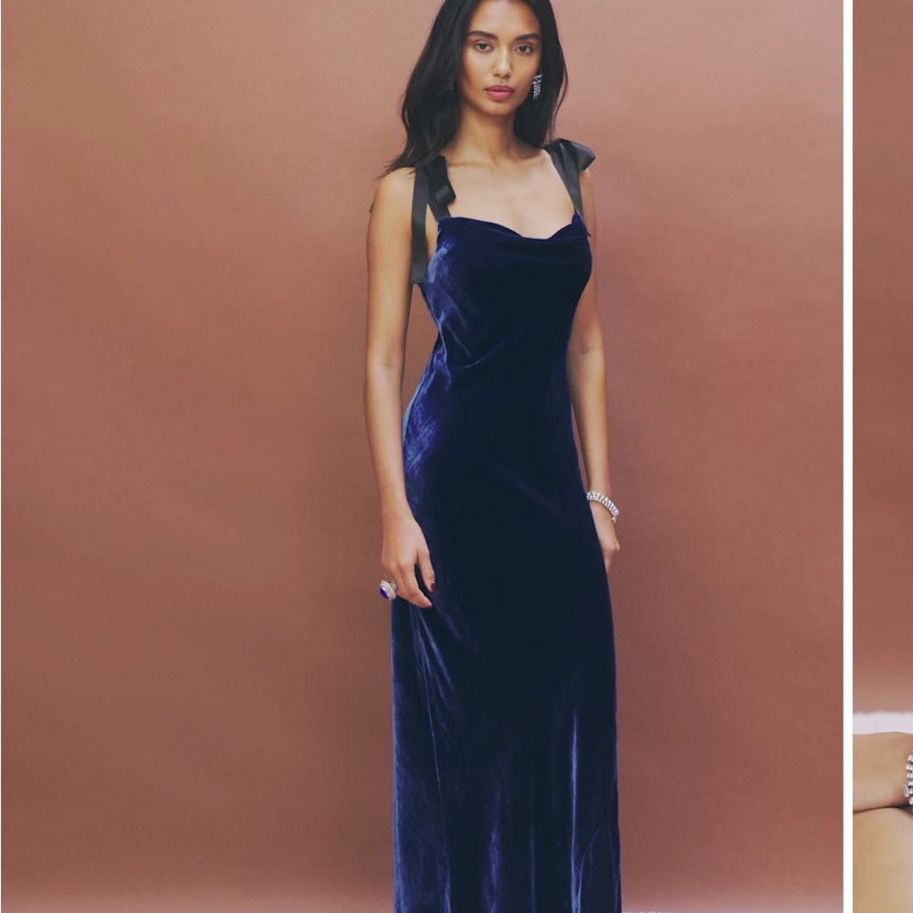 Reformation Nya Velvet Dress - Danube - XS